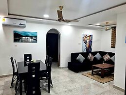 Spacious, Quiet & Cozy- Close to Highway-parking