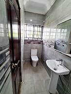 Charming, Quiet & Cozy - Close to Highway,parking