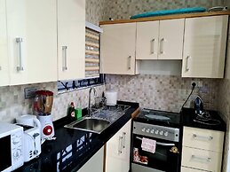 Comfy & Cozy Hideout ~ Close to Highway ~parking