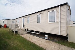 Pets Stay Free 8 Berth lux van Heacham Beach
