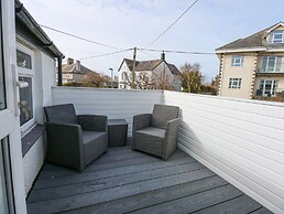 Min Y Mor - Morfa Nefyn