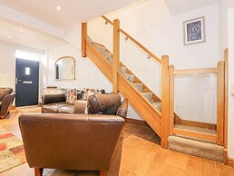 Min Y Mor - Morfa Nefyn