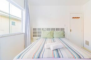 GB45 Excelente Casa 4 Suítes - Guarajuba