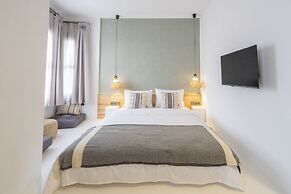 Min Ayvalık (Adults Only +12)