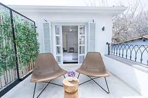 Min Ayvalık (Adults Only +12)