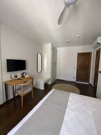 Min Ayvalık (Adults Only +12)