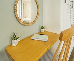 Min Ayvalık (Adults Only +12)