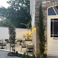 Min Ayvalık (Adults Only +12)