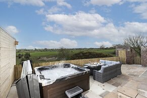 HC Property - The Hideaway at Watergate Eye