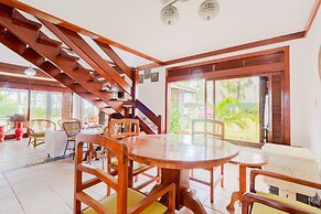 GB51 Excelente Casa 4 Suítes Vista Mar