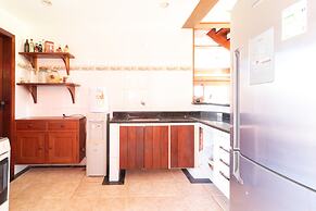 GB51 Excelente Casa 4 Suítes Vista Mar