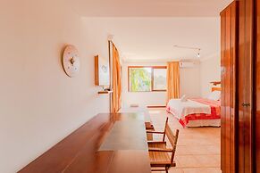 GB51 Excelente Casa 4 Suítes Vista Mar