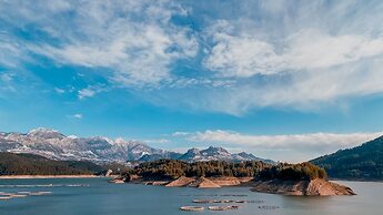 Dolphin Boutique Hotel & Restaurant