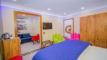 Dolphin Boutique Hotel & Restaurant