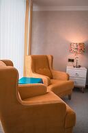 Dolphin Boutique Hotel & Restaurant