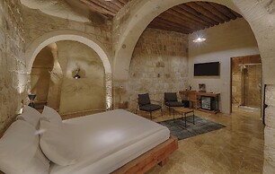 Solem Cave Suites