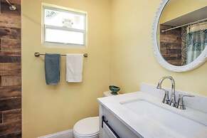 Pine Island Tropical Retreat 4