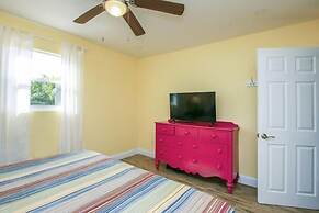 Pine Island Tropical Retreat 4