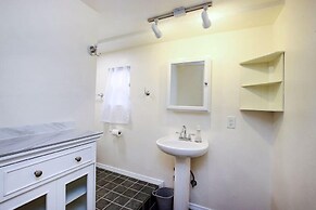 Pine Island Linas Tropical Retreat