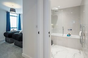 Watford Cassio Deluxe - Modernview Serviced Accommodation