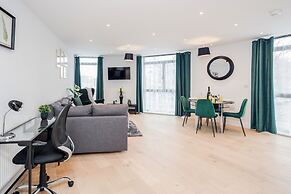 Watford Cassio Luxury - Modernview Serviced Accommodation
