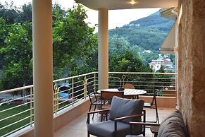 Gallery Suites Parga