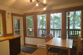 The Cabin at Moon Dance