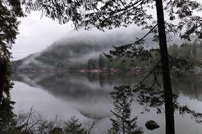 The Cabin at Moon Dance