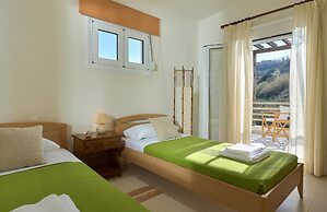 Private Villa With Amazing View and Shared Pool