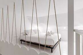 Majo Suites Hotel
