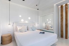 Majo Suites Hotel