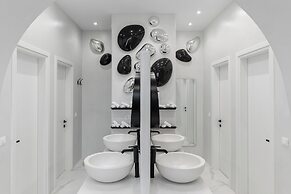 Majo Suites Hotel