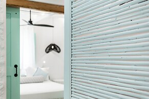 Majo Suites Hotel
