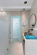 Majo Suites Hotel