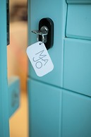 Majo Suites Hotel