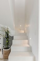Majo Suites Hotel