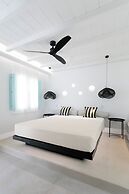 Majo Suites Hotel