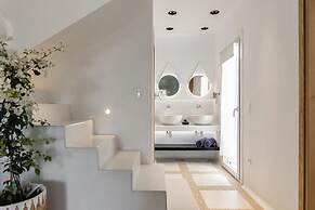 Majo Suites Hotel