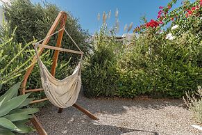 Majo Suites Hotel