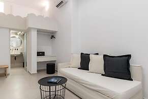Majo Suites Hotel