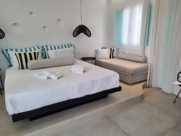 Majo Suites Hotel