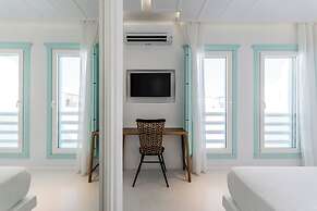 Majo Suites Hotel