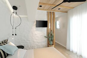 Majo Suites Hotel