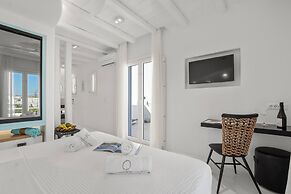 Majo Suites Hotel