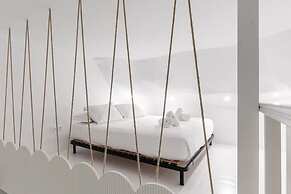 Majo Suites Hotel