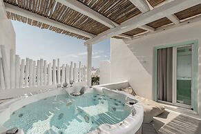 Majo Suites Hotel