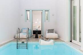 Majo Suites Hotel