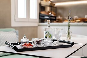 Majo Suites Hotel