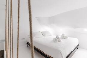 Majo Suites Hotel