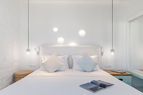 Majo Suites Hotel